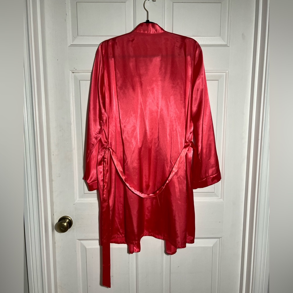 Coral Robe - Picture 2 of 4